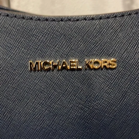 Michael Kors Women's Jet Set Travel Saffiano Leather Chain Shoulder Tote, Large - Picture 2 of 6